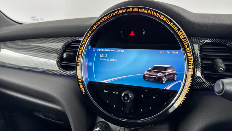 MINI Hatchback 1.5 Cooper Exclusive 3dr Auto Petrol Hatchback